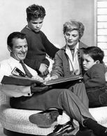 220px-Cleaver_family_Leave_it_to_Beaver_1960